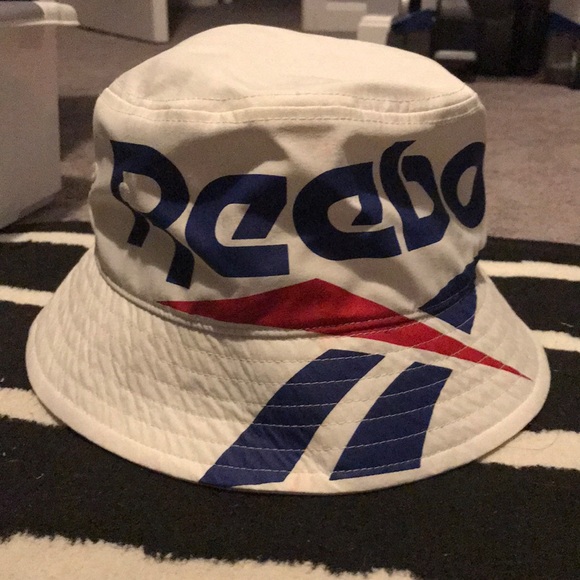 bucket hat reebok